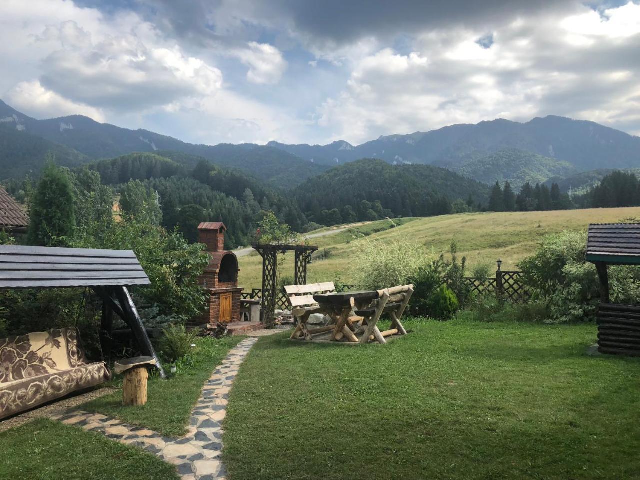 Hot Tub Chalet Retreat Villa Brasov Exterior photo